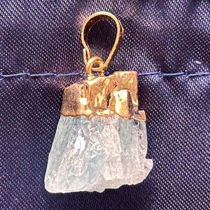 NIB (New In Bag) Crystal Haze for Anthropologie Aquamarine Pendant Cha…